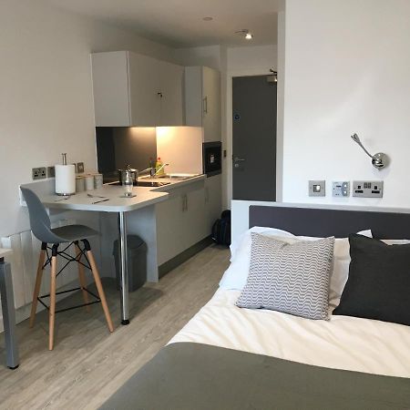Modern Studios, Newcastle Under Lyme - Sk Exteriér fotografie